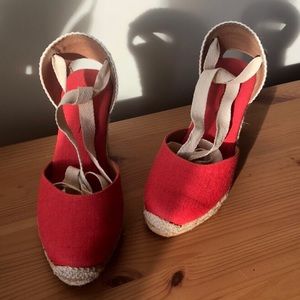 Soludos Espadrilles size 6 NEVER WORN!